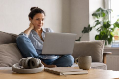 Avis sur les plateformes de masterclass culturelles à suivre depuis chez soi