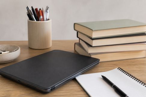 Livres scolaires numériques ou papier : analyse des offres pour parents et enseignants