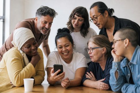 Utiliser les réseaux sociaux pour fédérer une communauté culturelle locale