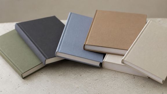 L’évolution des couvertures de livres engagés : regards sur une décennie
